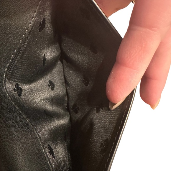 Kate Spade Staci Colorblock Large Slim Bifold Wallet in Warm Beige/Black EUC - Picture 4 of 8